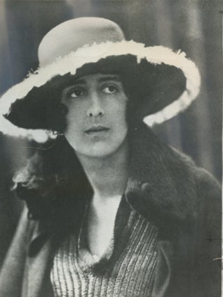 Press photograph. Vita SACKVILLE-WEST.